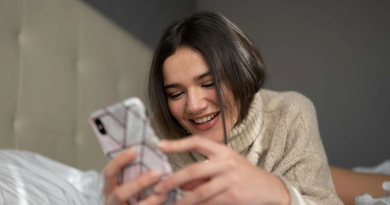 Girl Whose Boyfriend Makes Fun Of Her Has “Never Been Happier!”